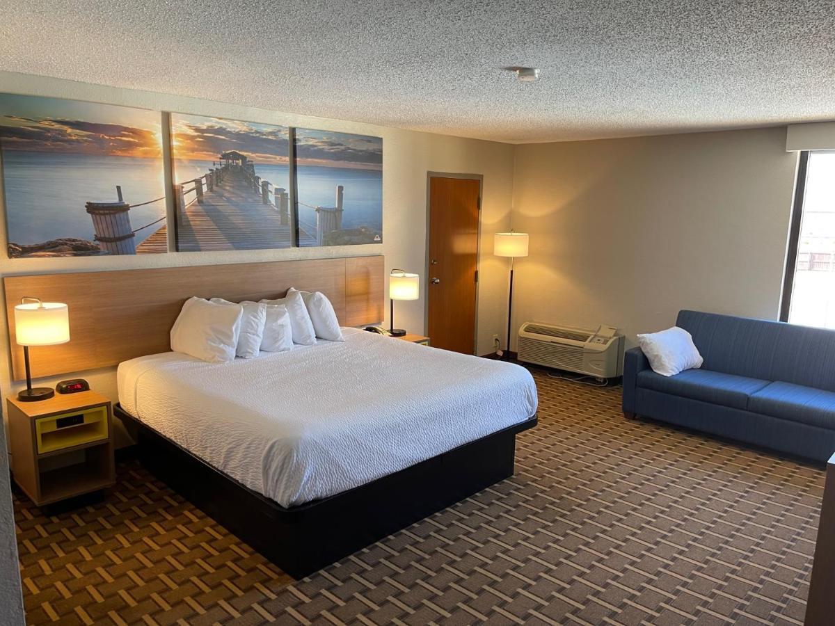 Days Inn By Wyndham Fayetteville-South/I-95 Exit 49 Exterior photo