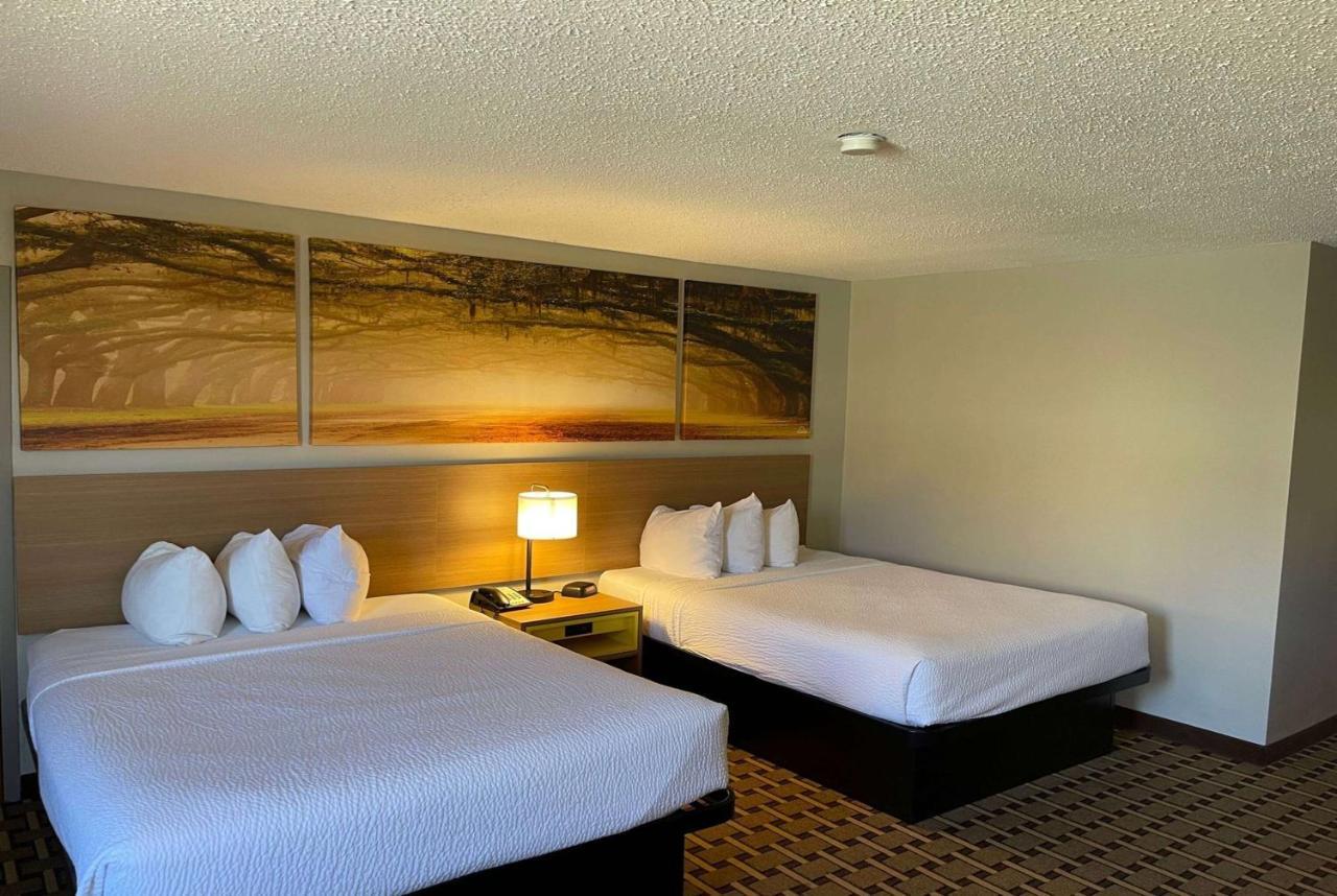Days Inn By Wyndham Fayetteville-South/I-95 Exit 49 Exterior photo